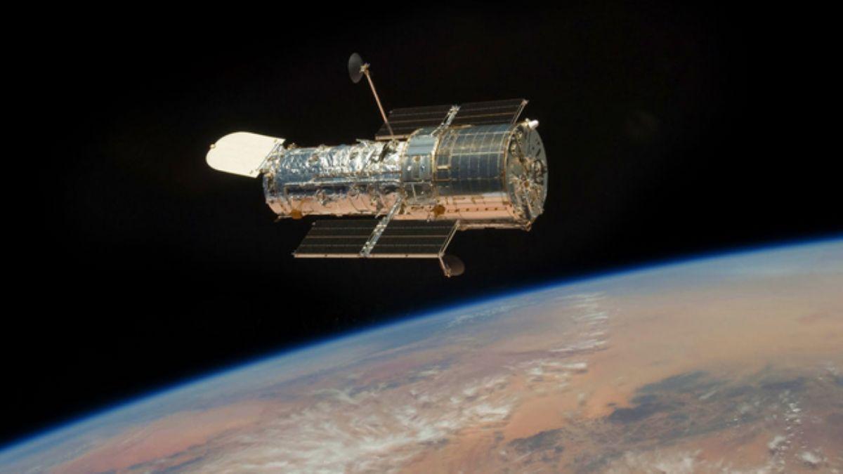 Hubble Uzay Teleskobu'nda kamerasndan hata tespit edildi