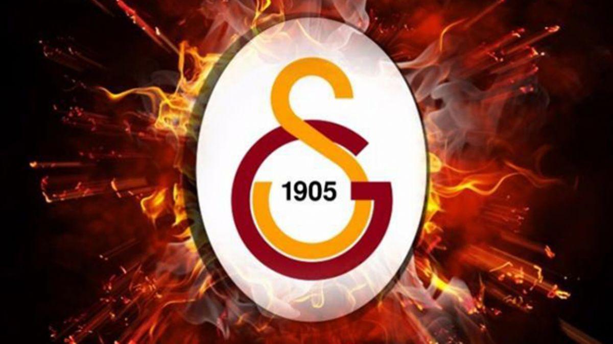 Galatasaray'da 8 yolcu! simler belli oldu