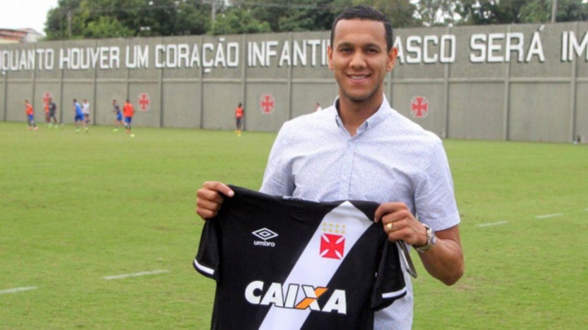 Vasco da Gama, Josef de Souza'y 3 aylna kiralad