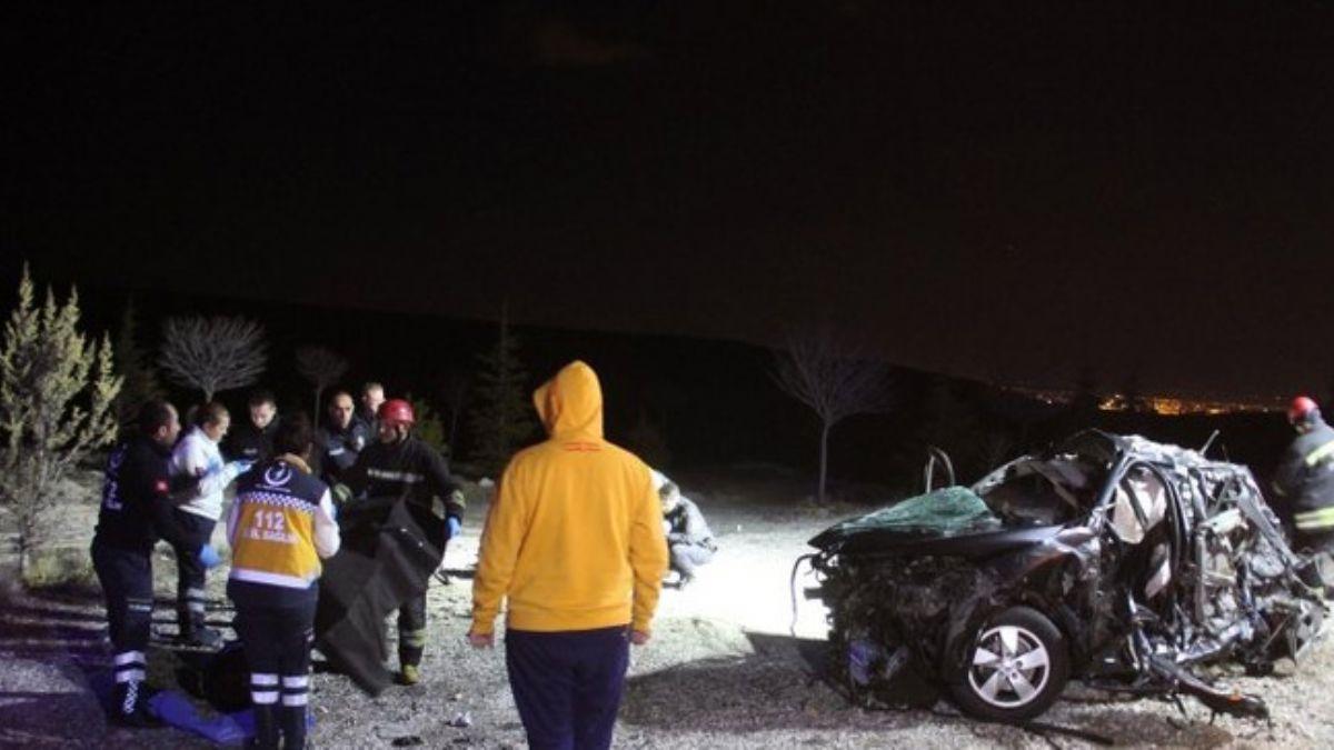 Konya'da, bebek bekleyen doktor ift trafik kazasnda ld