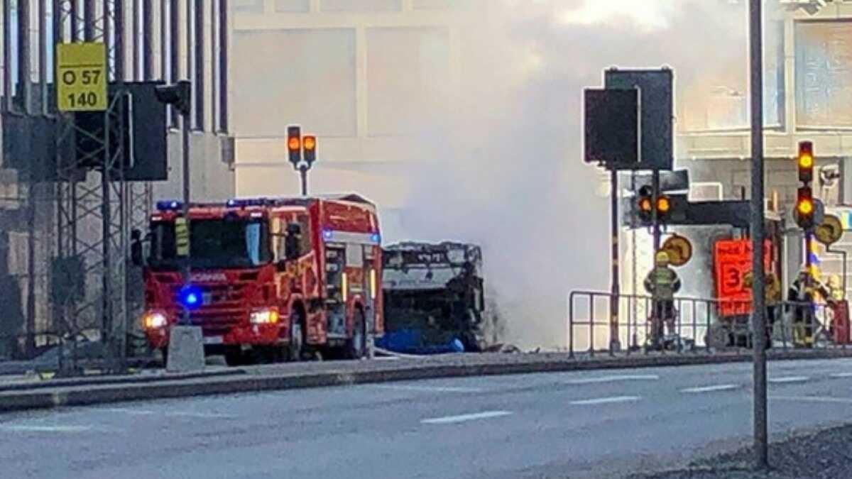 Son dakika... Stockholm'de iddetli patlama