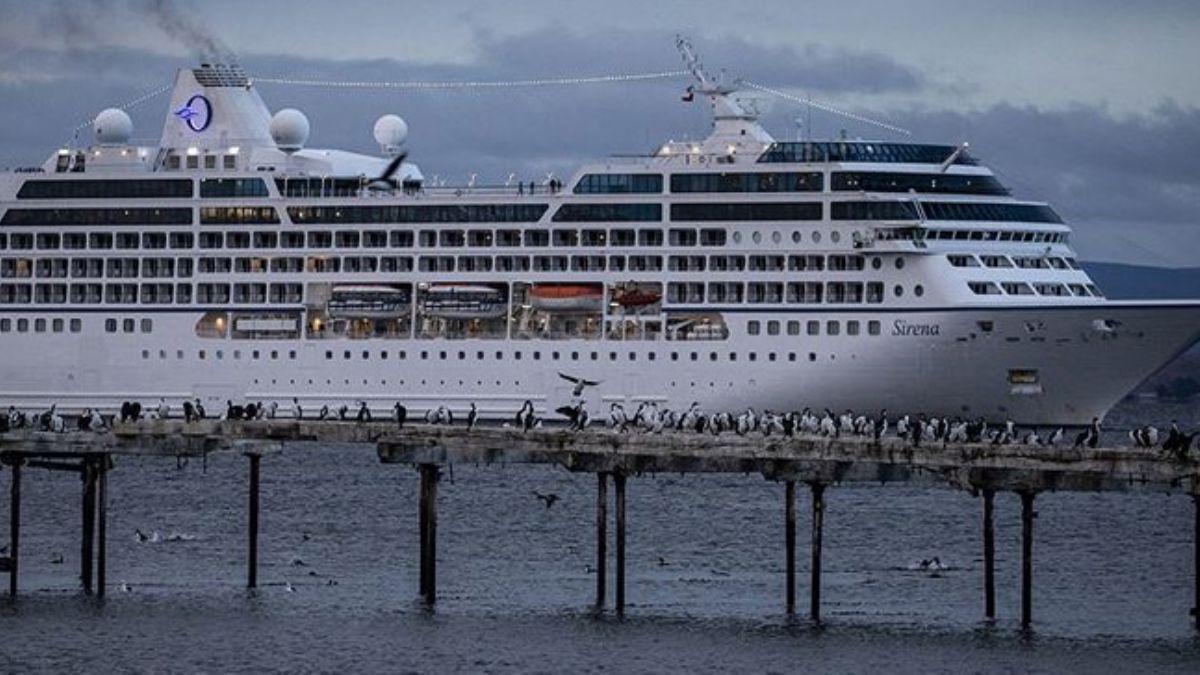 Turistler rotay Antarktika'ya evirdi