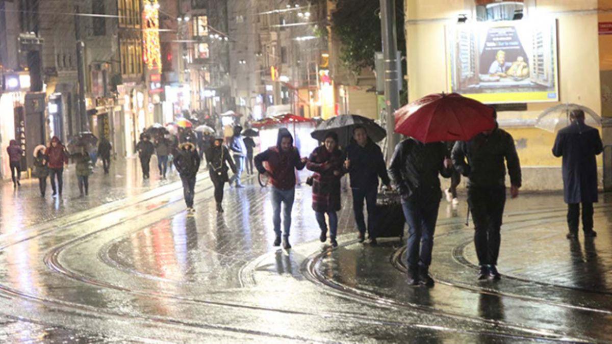 stanbul'da yamur etkisini srdryor