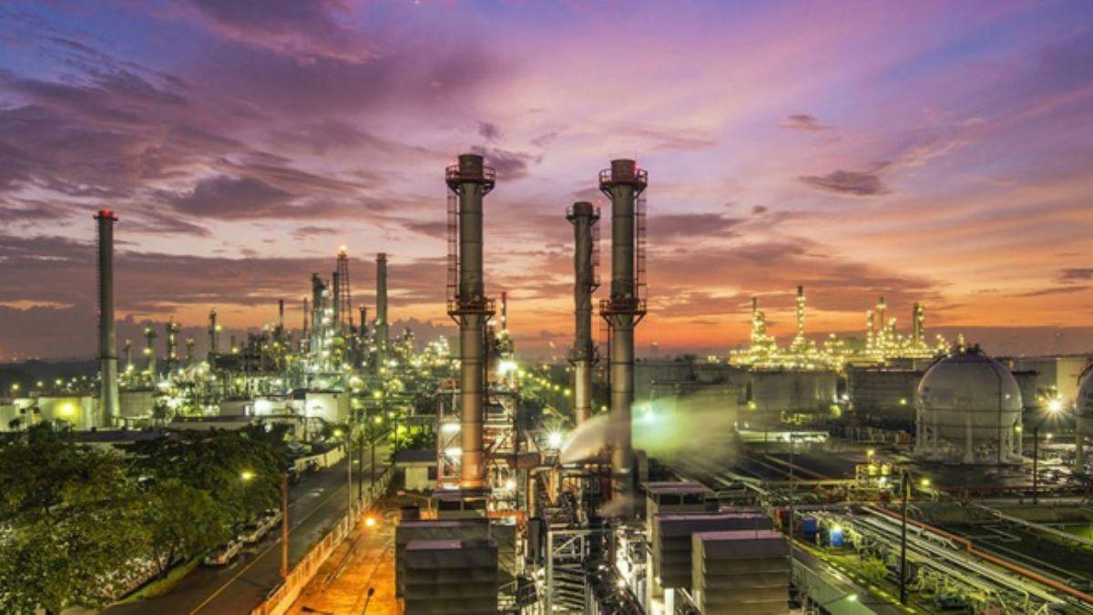 Endonezya ve Umman 10 milyar dolarlk petrol rafinerisi ina edecek