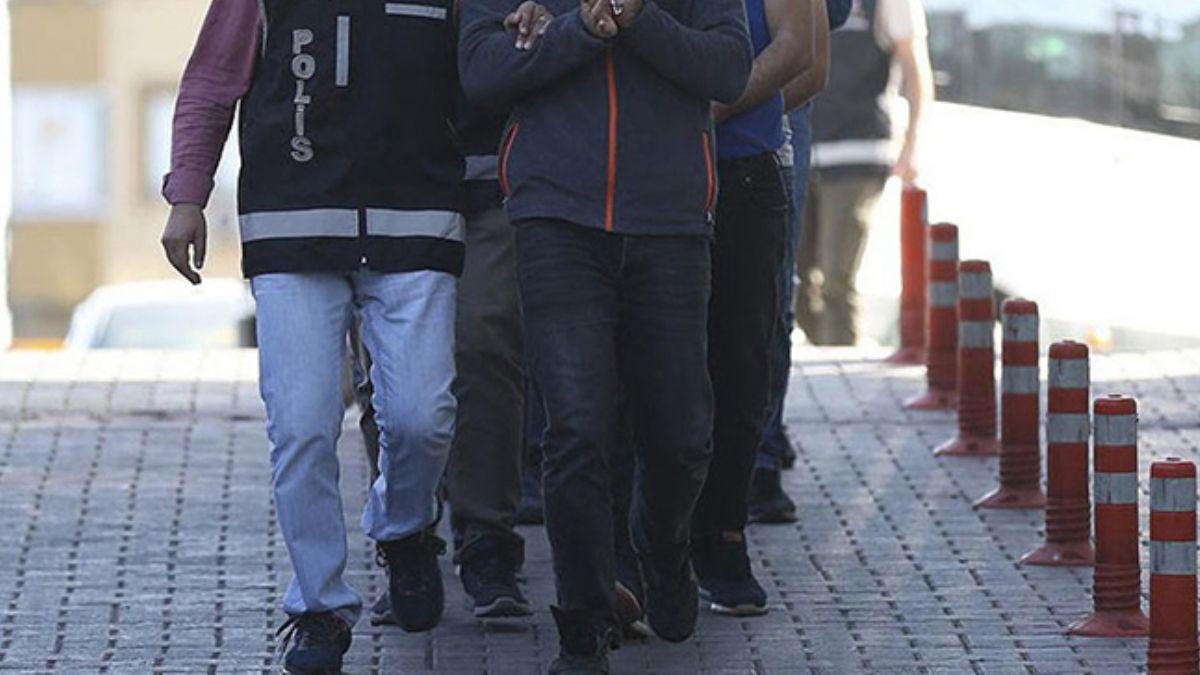 Adana'da dzenlenen sokak etesi operasyonunda 11 zanl yakaland