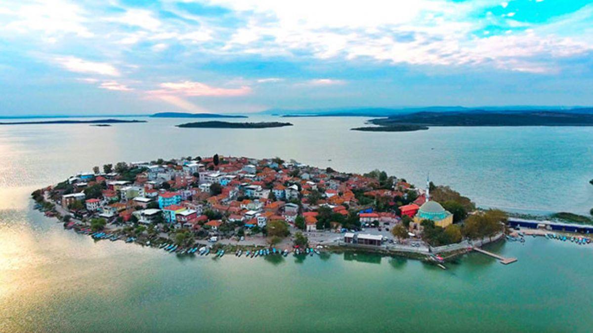 Turizmin yeni merkezi, ada zerine kurulu 'Glyaz Mahallesi'