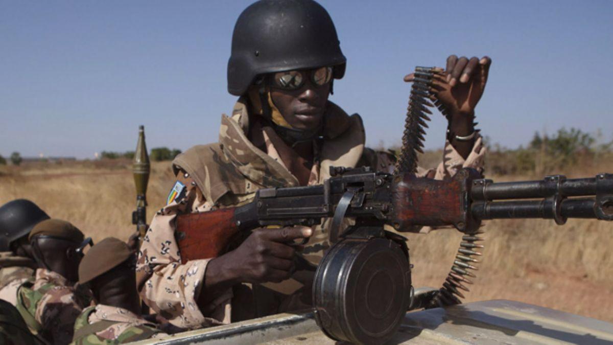 Mali'de askeri sse dzenlenen saldrda 16 asker hayatn kaybetti