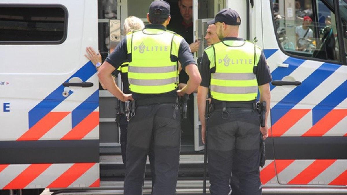 Hollanda'da silahl saldr! Operasyon devam ediyor: 3 kii hayatn kaybetti