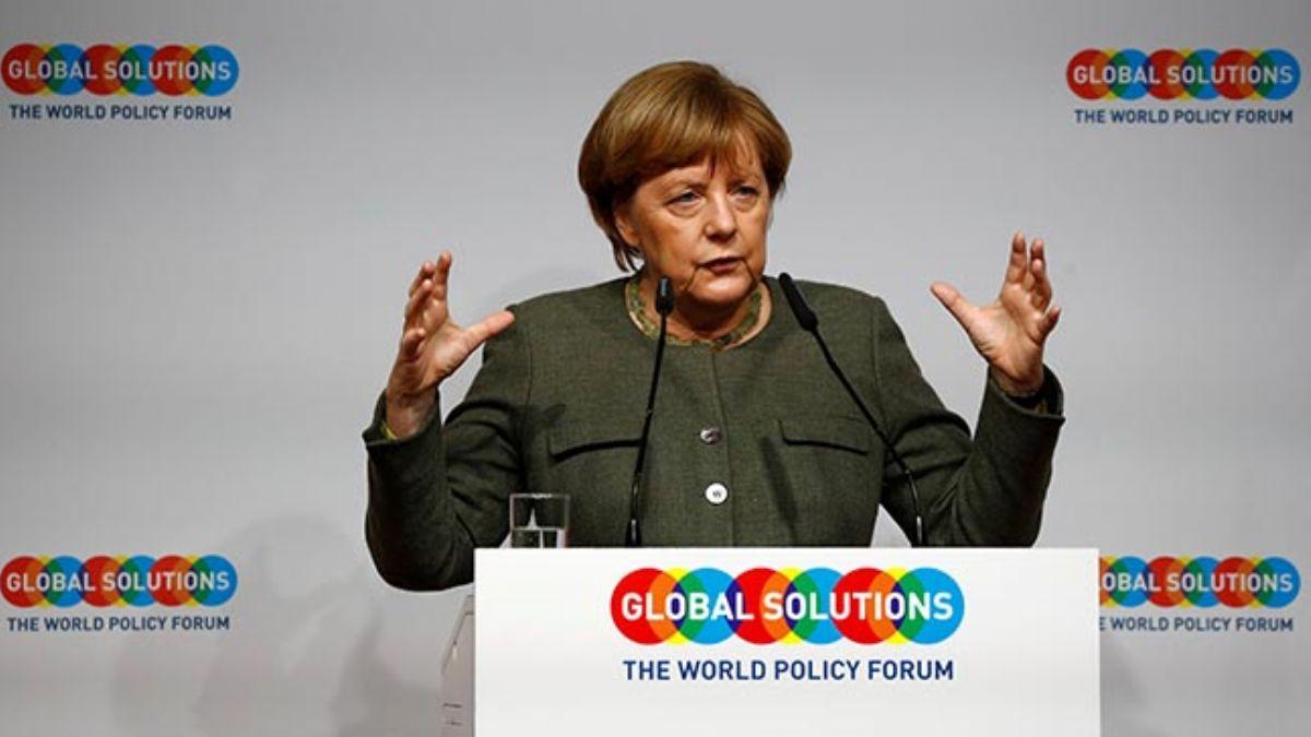 Almanya Babakan Angela Merkel: Dzenli Brexit iin mcadele edeceim