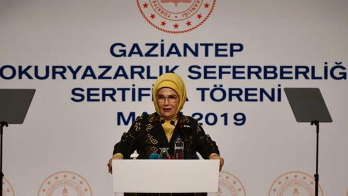 Emine Erdoan: Yzde 100 okur yazar bir toplum olacaz