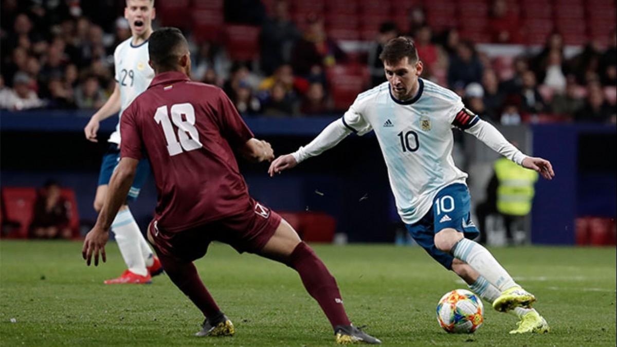 Venezuela, Messi'li Arjantin'i ezdi geti