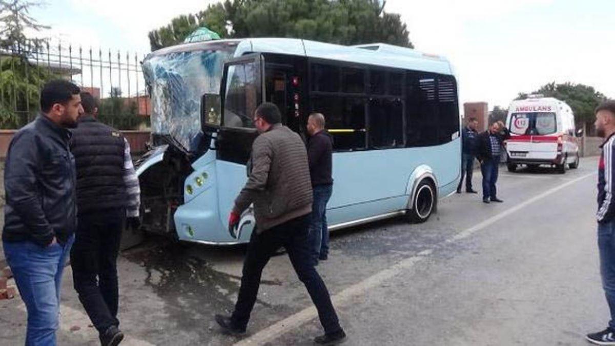 Maltepe'de yolcu minibsnn duvara arpmas sonucu 8 kii yaraland