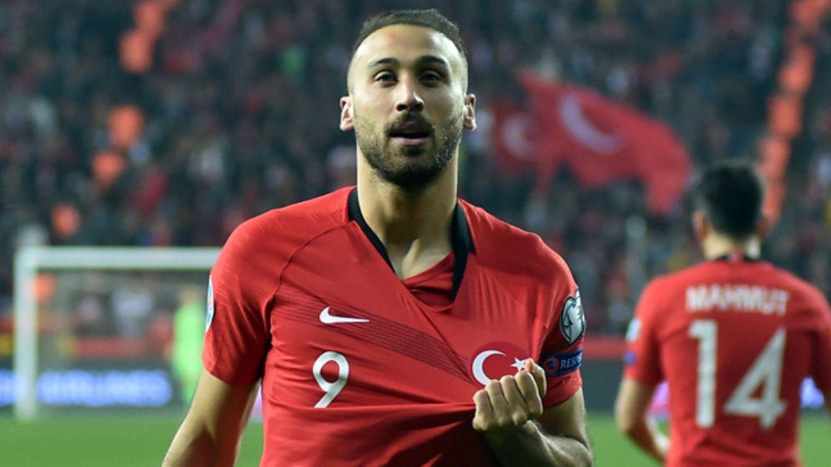 Moldova'ya 2 gol atan Cenk Tosun, ngiliz basnnda gndem oldu