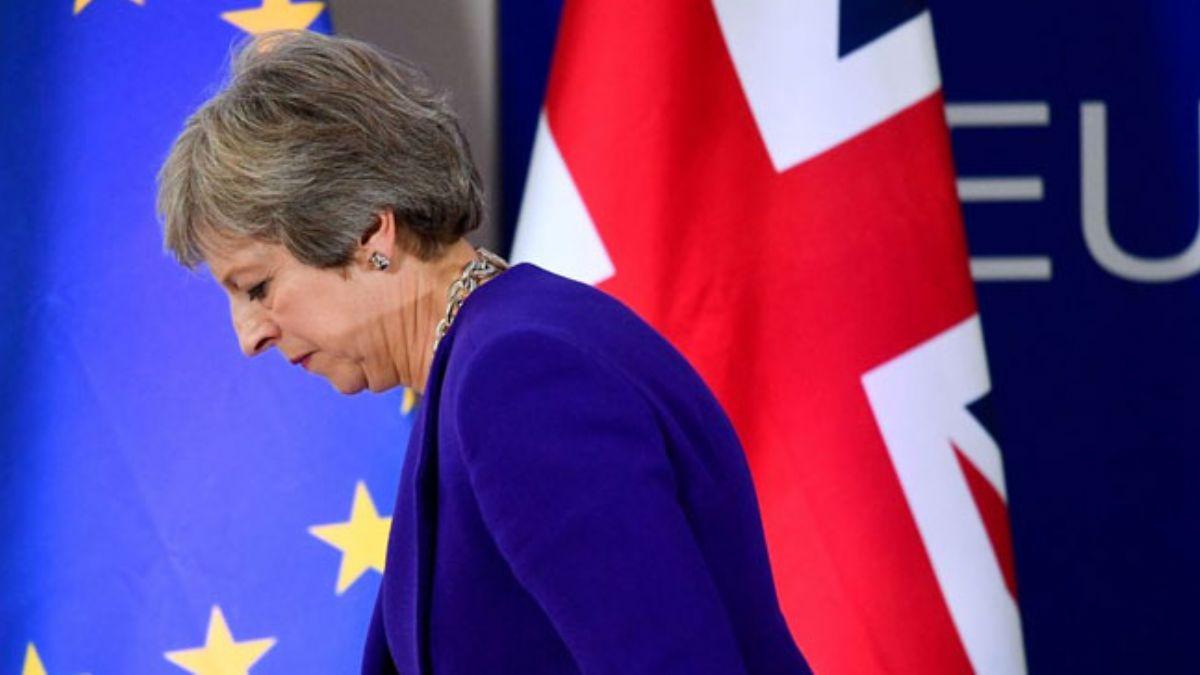 Theresa May, Brexit'in onaylanmas durumunda istifa edeceini duyurdu