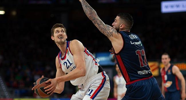 Anadolu Efes, Baskonia'y 102-92 malup etti