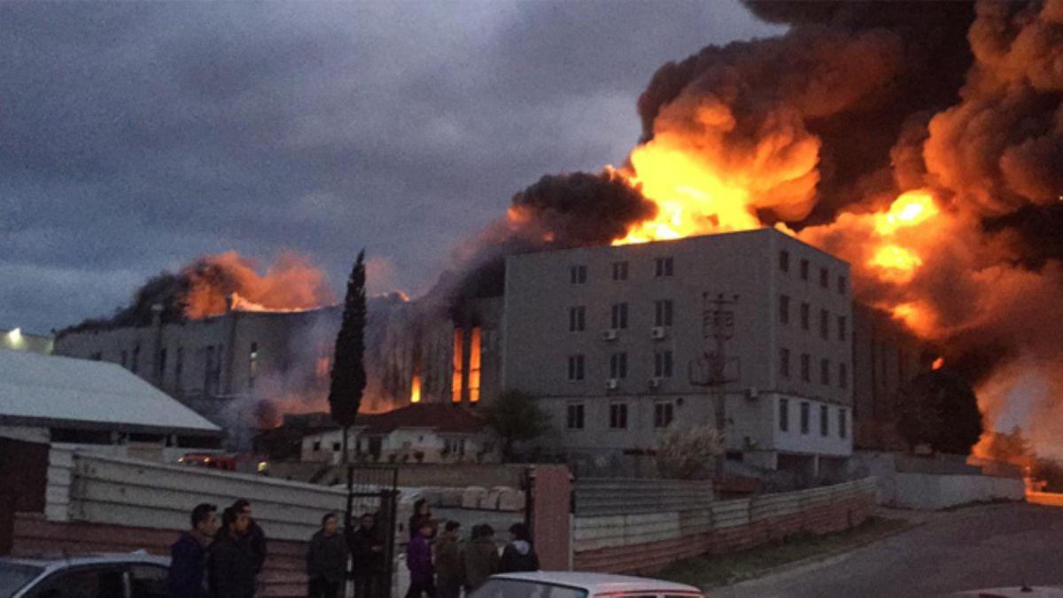  Gebze'de snger fabrikasnda kan yangn kontrol altna alnd