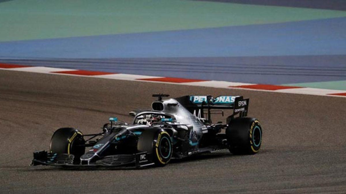 Bahreyn'de kazanan Lewis Hamilton