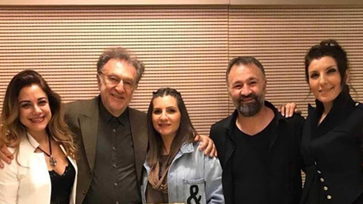 Trk tiyatrosu Frankfurt'a