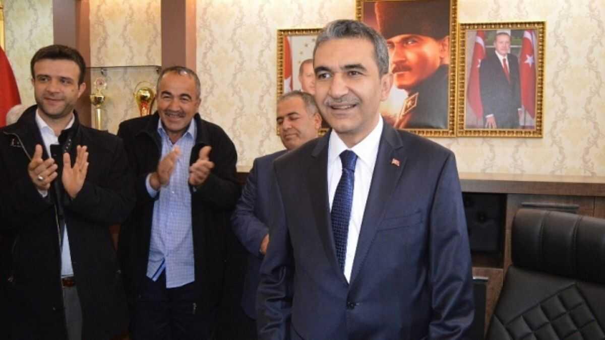 Malatya'da belediye bakanlar mazbatalarn ald