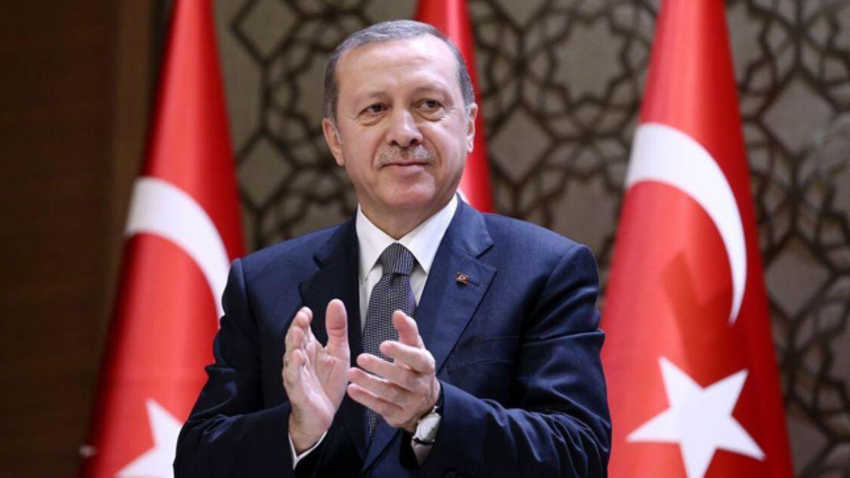 Cumhurbakan Erdoan, Taha Akgl' kutlad