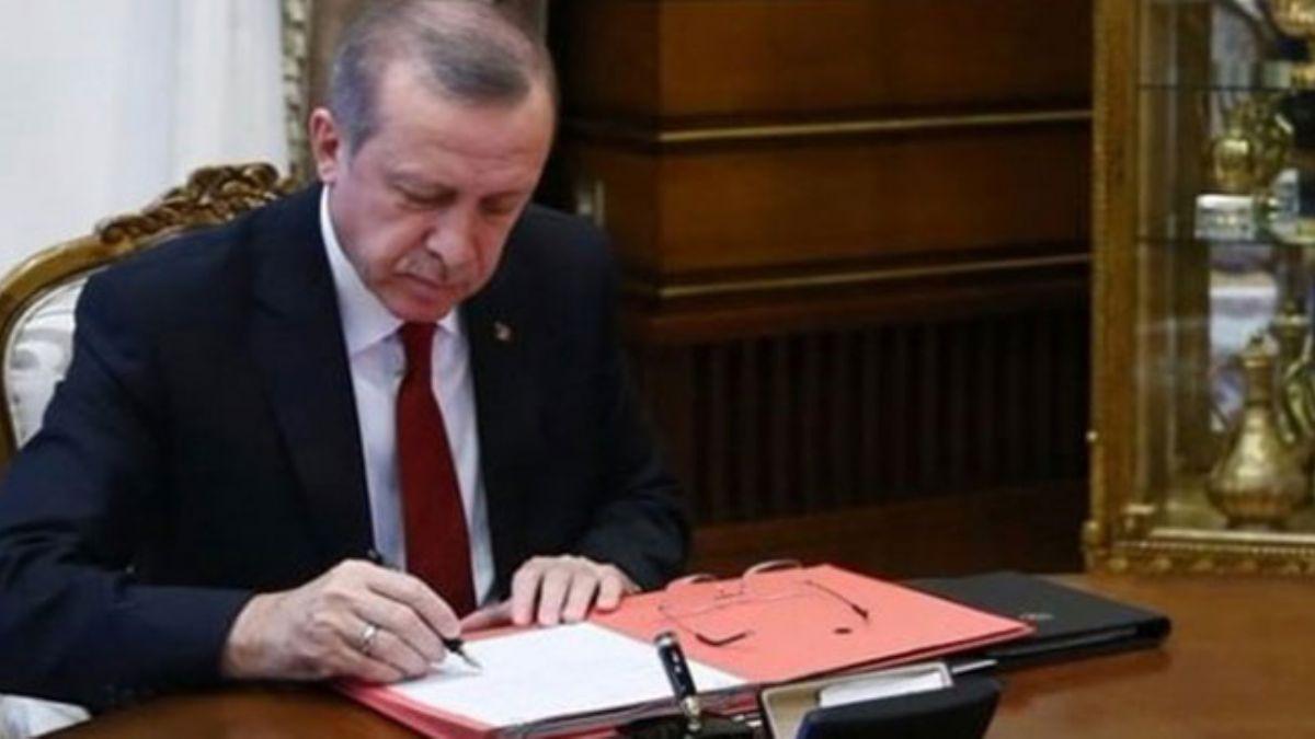 Cumhurbakan Erdoan 9 niversiteye rektr atad 