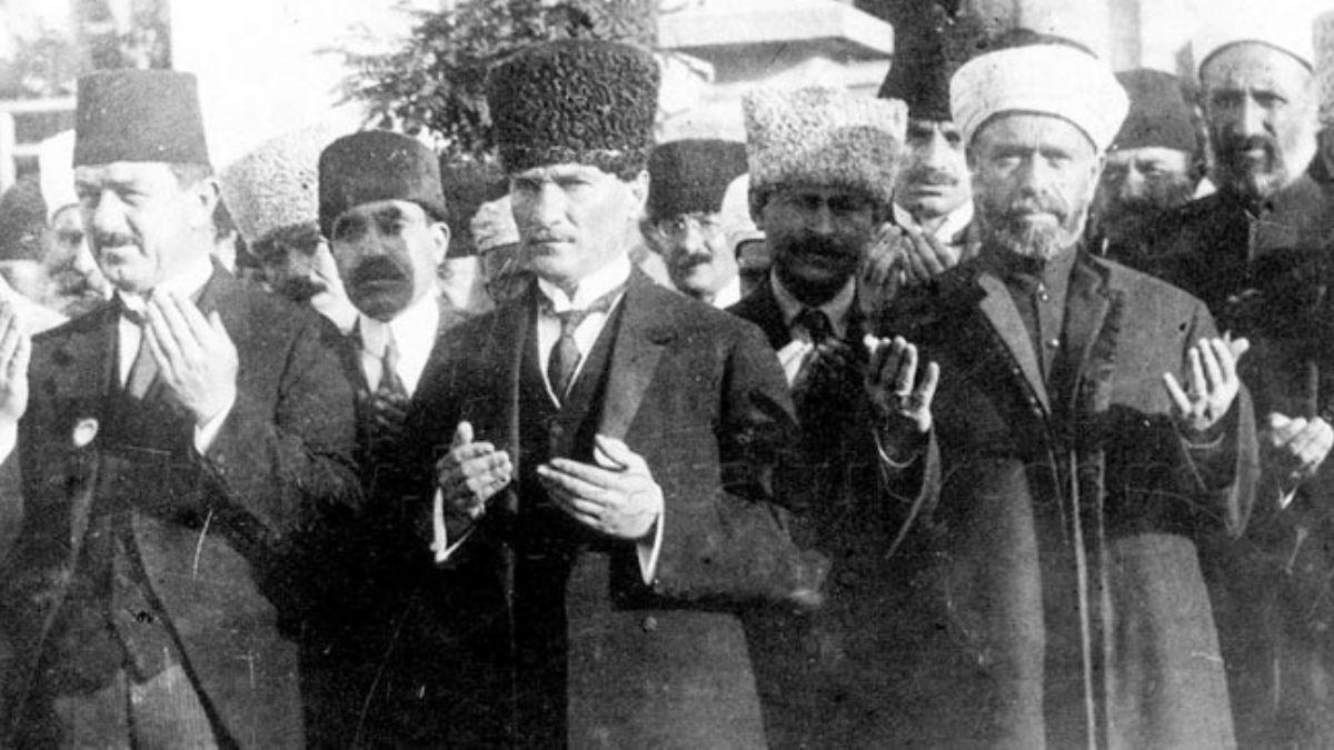 Tarihi vesika ortaya kt! te Mustafa Kemal'in Sultan Vahideddin'e yazd mektup...