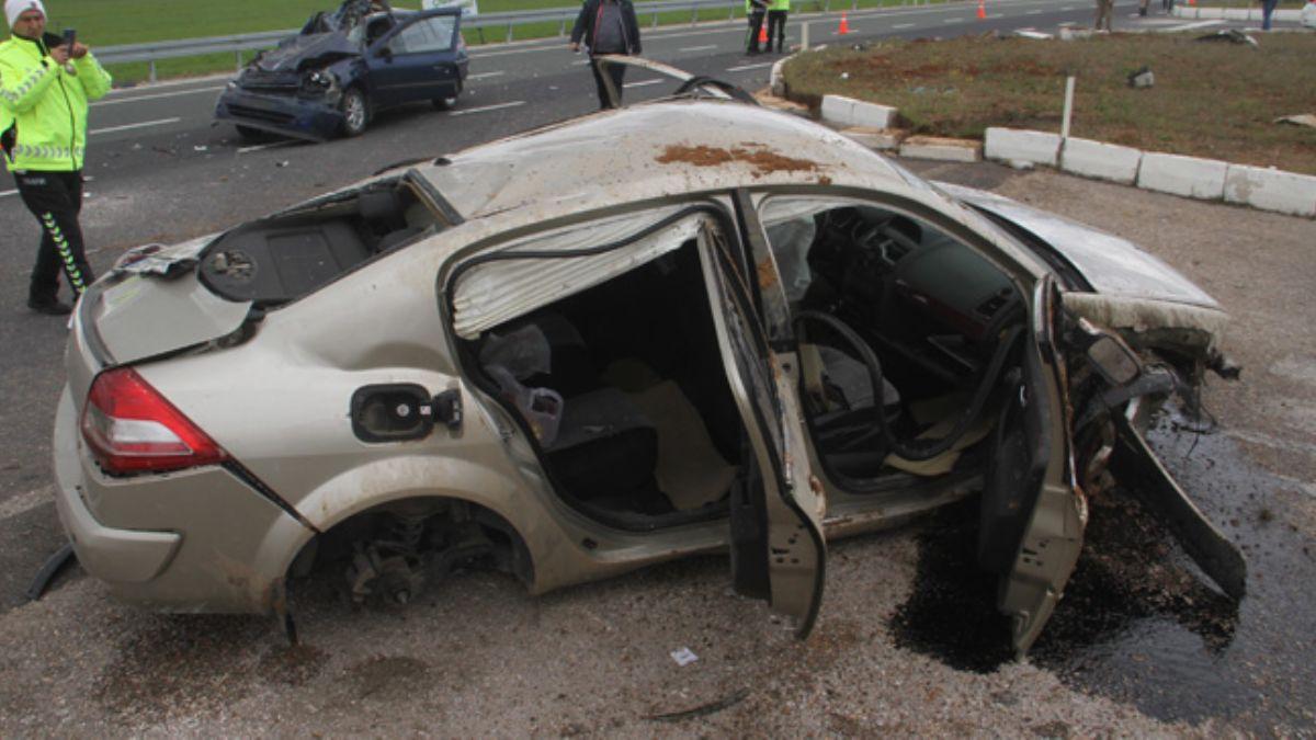 Elaz'da zincirleme trafik kazas sonucu 5 kii yaraland