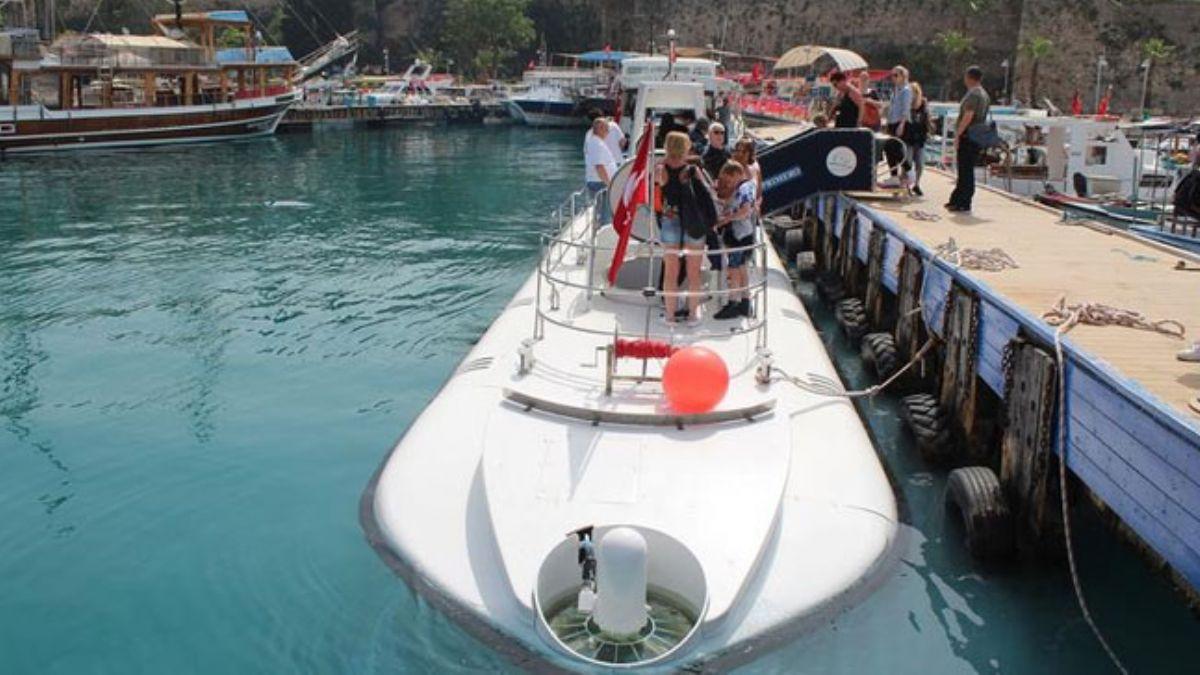 Antalya'da turistik denizaltnn hedefi 22 bin turist