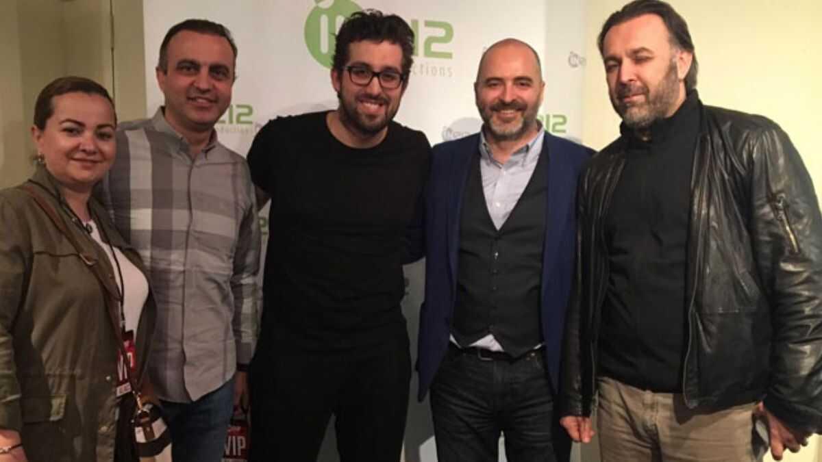 Ykselen stand up: Dou Demirkol New York'ta kapal gie oynad