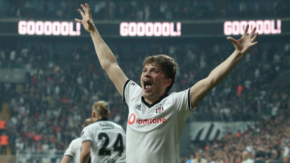 Adem Ljajic gelecek sezon da Beikta'ta kalmak istediini syledi