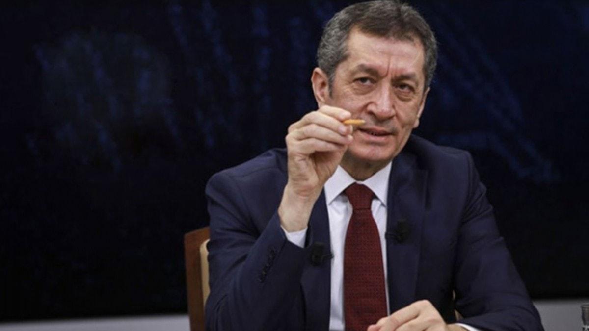 Bakan Seluk: 92 bin 165 retmen a var