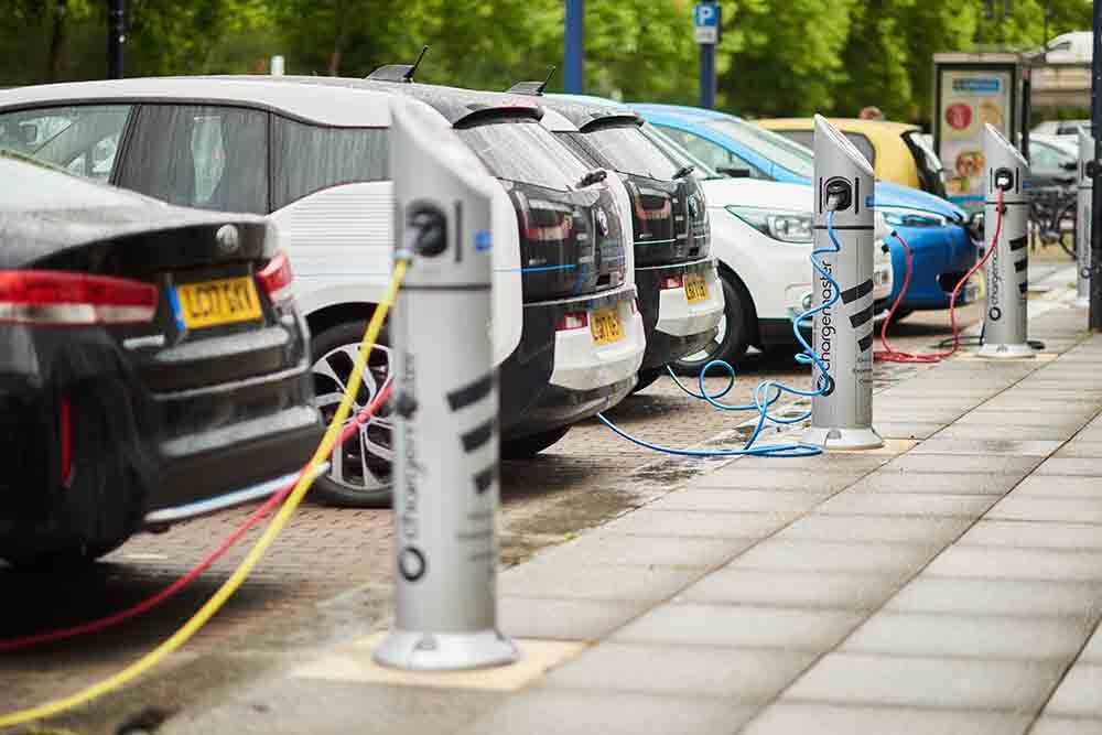 Her 100 aracın 25'i elektrikli olacak