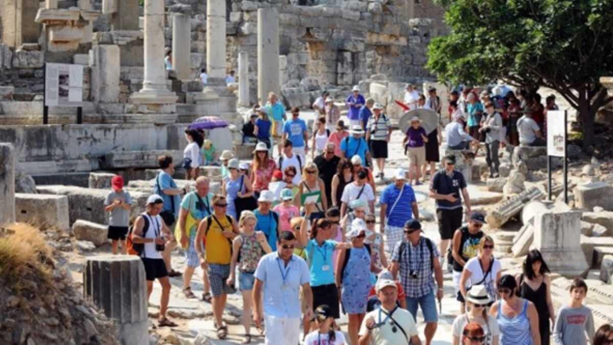 'Alanya-Gazipaa Havaliman'na gelen uak ve turist says srekli artyor'