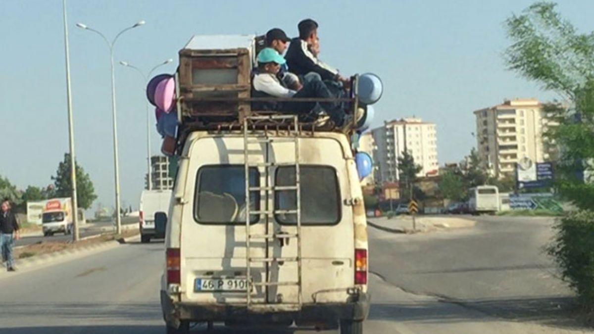 Emniyet haberden yola karak minibsn zerinde yolculuk yapan kiilere ceza verdi