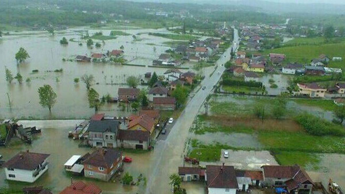 Bosna Hersek'teki sel hayat olumsuz etkiledi