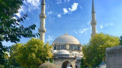 Padiahlarn kl kuand cami: Eyp Sultan