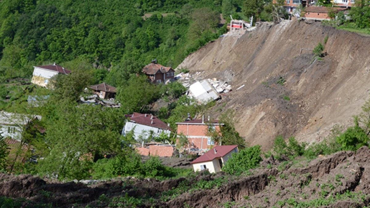 Ordu'da heyelan facias bir mahalleyi yok etti: 15 ev ykld