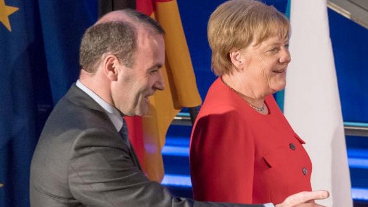 Merkel'den Trkiye kart Weber'e destek