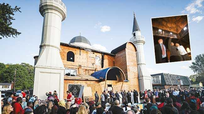 Yanan cami için Müslüman ve Hıristiyanlar kenetlendi