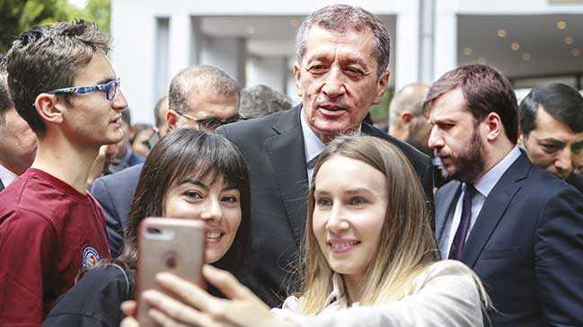 Ders sayıları düştü, yeni üniversite sınavı 2024'te
