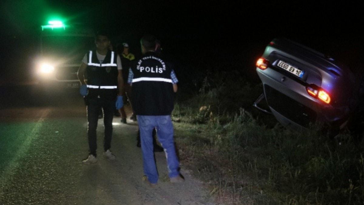 Adana'da otomobil devrildi: 1 l