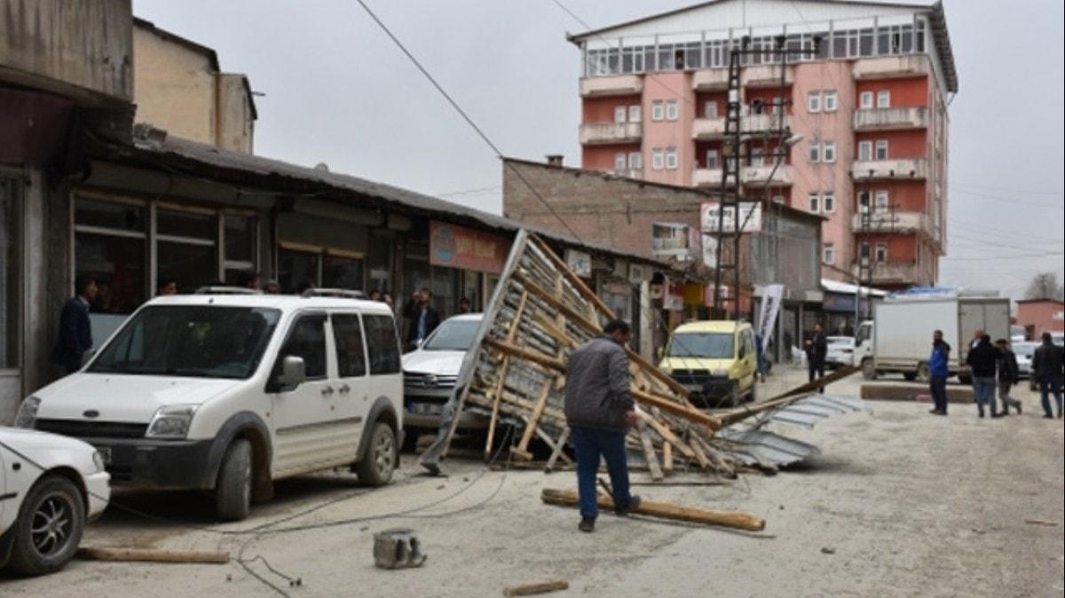 Hakkari'de iddetli rzgar etkili oldu