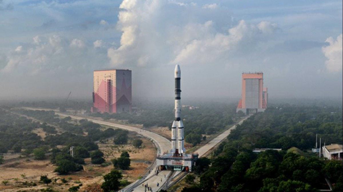 Hindistan, radar keif uydusunu gnderecek: Canl yayn