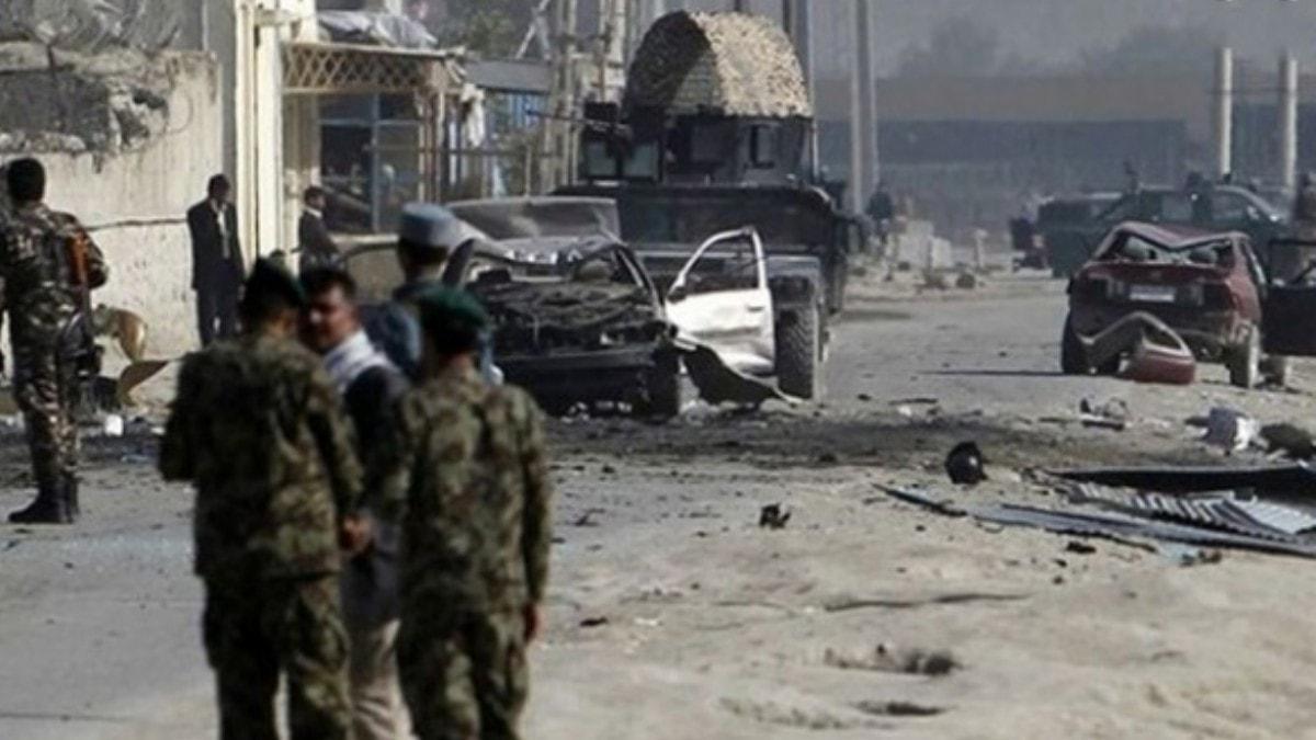 Afganistan'da bomba ykl arala saldr: 3 kii hayatn kaybetti