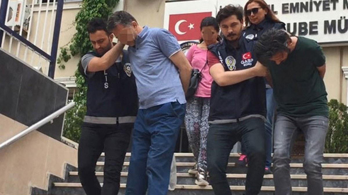 Fatih'te kuyumcu kuryelerini gasp ederek 5 kilo altn alan hrszlar yakaland