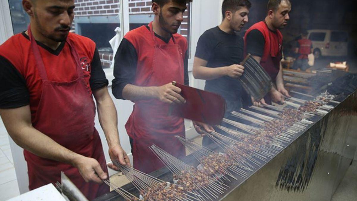 Bu ehirde sahur cier kebab ile yaplyor