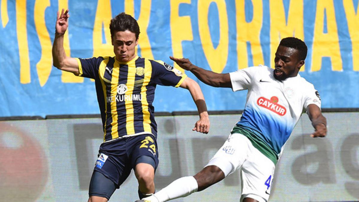 Trabzonspor, Fenerbahe'nin istedii Okechukwu Azubuike'nin peinde