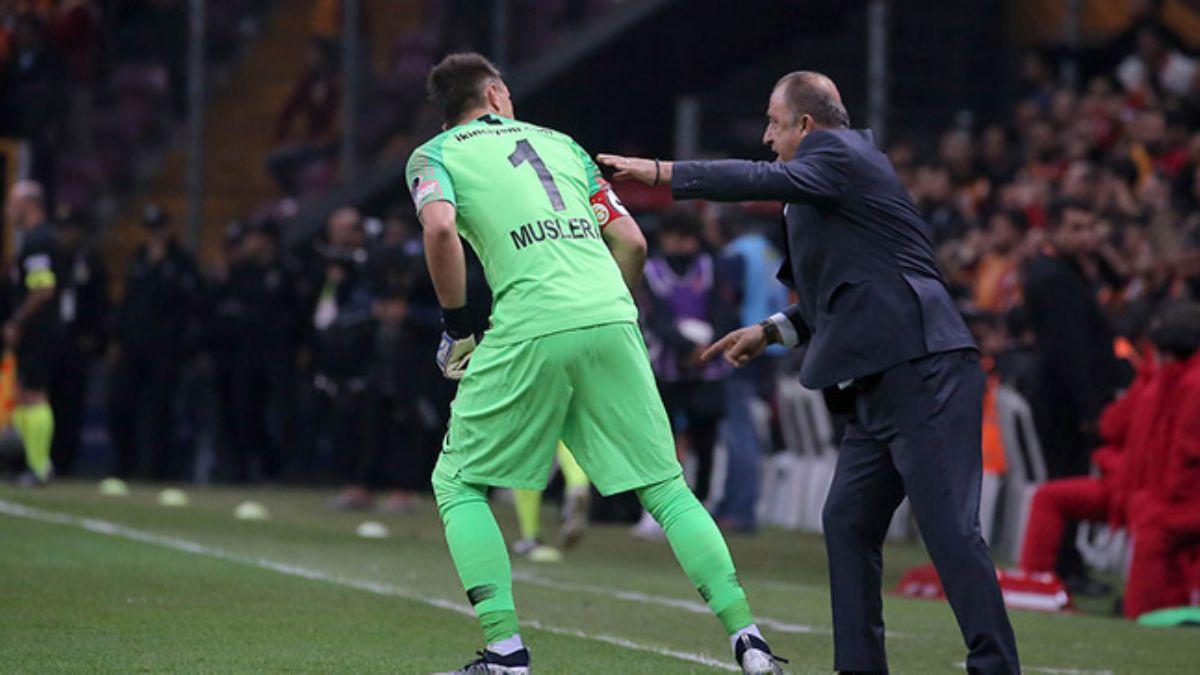 Fernando Muslera: Galatasaray'da Fatih Terim'in alternatifi yok