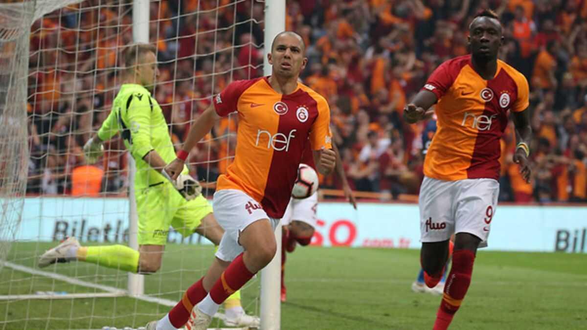 Sofiane Feghouli'den transfer aklamas