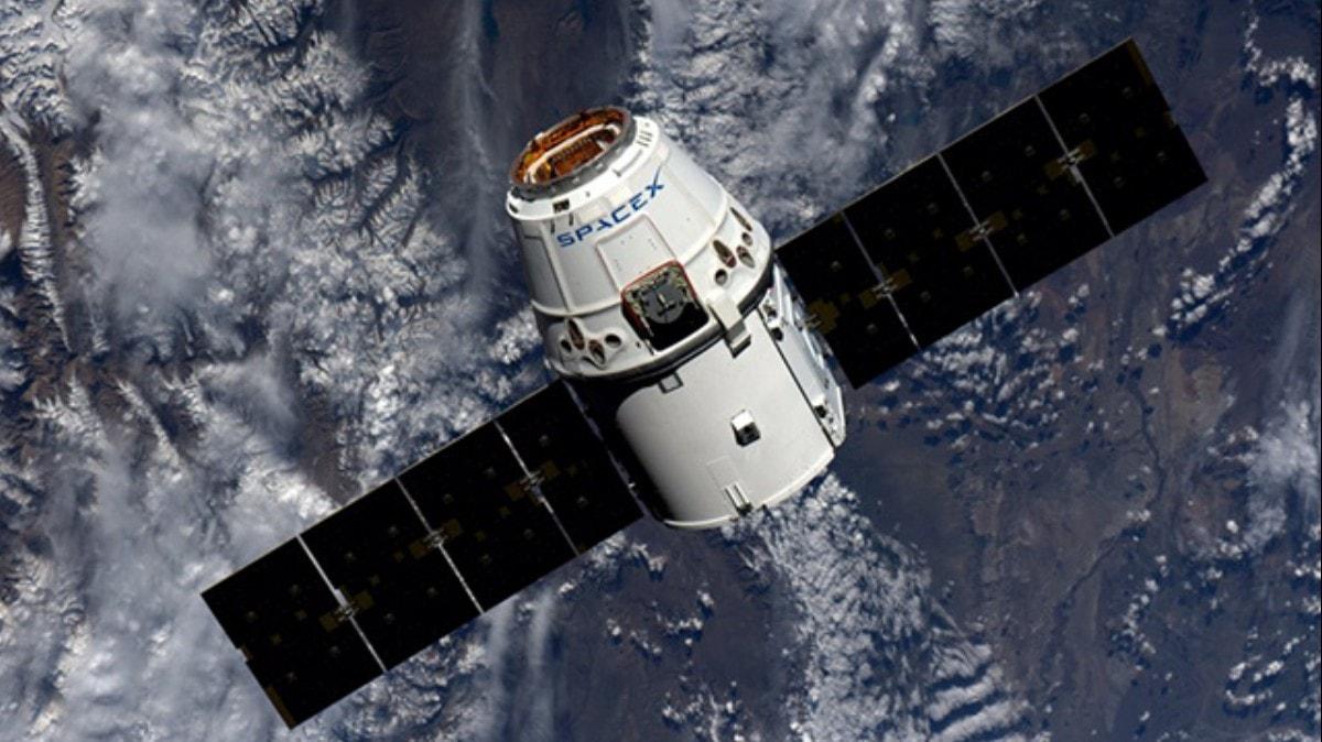 SpaceX'in uzay kargo arac Dnya'ya geri dnd